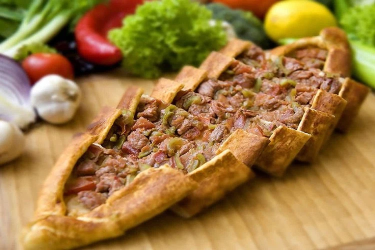 Pide Lahmacun
